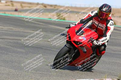 media/Oct-15-2022-TrackXperience (Sat) [[8f70b8b0be]]/Group 2/session 4 turn 1/